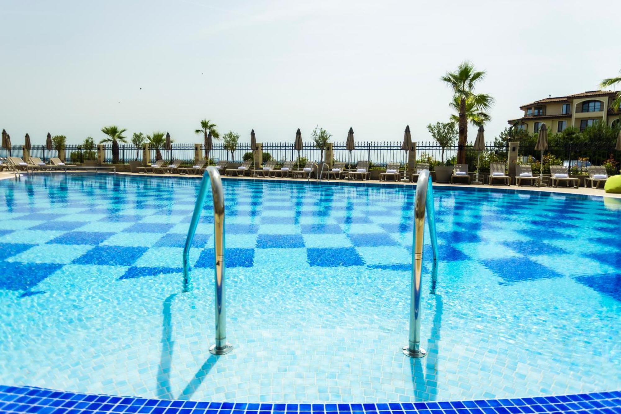 Natura All Seasons Boutique Hotel Burgas City Eksteriør billede