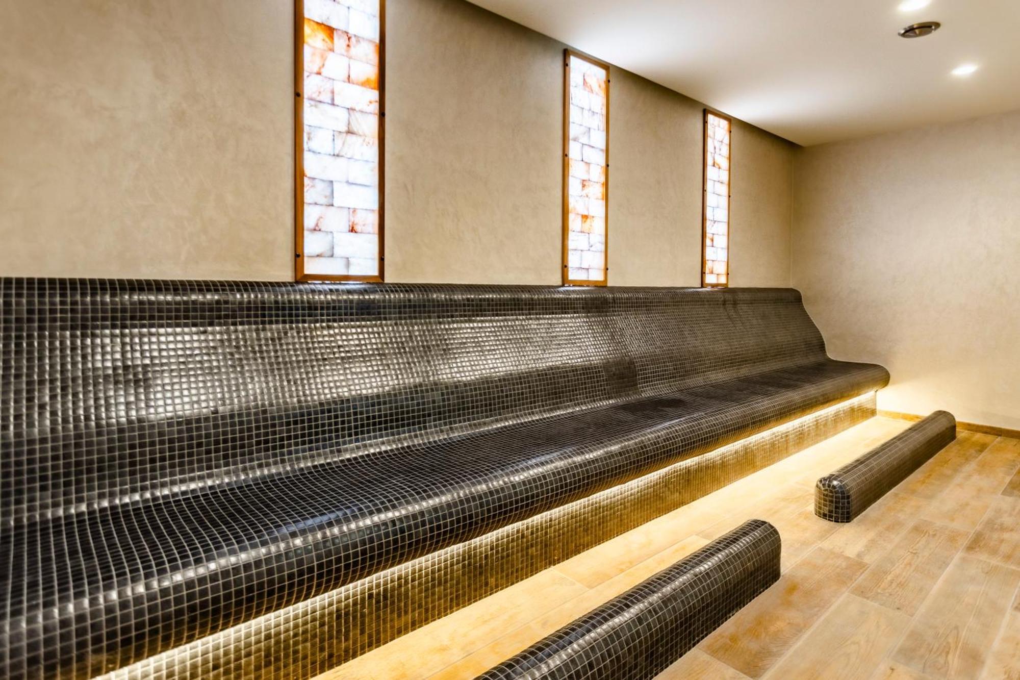 Natura All Seasons Boutique Hotel Burgas City Eksteriør billede