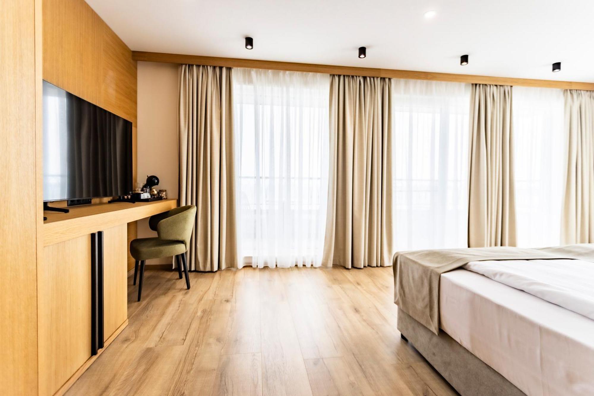 Natura All Seasons Boutique Hotel Burgas City Eksteriør billede